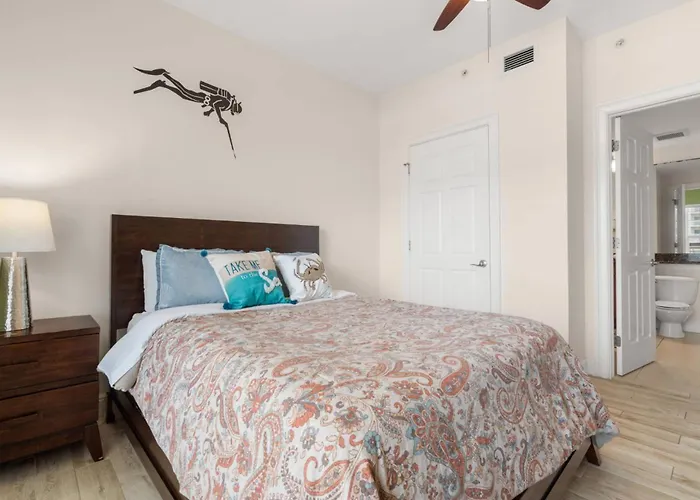 404 Bay Harbor *