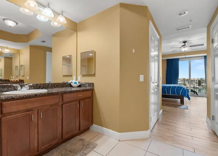404 Bay Harbor Clearwater Beach
